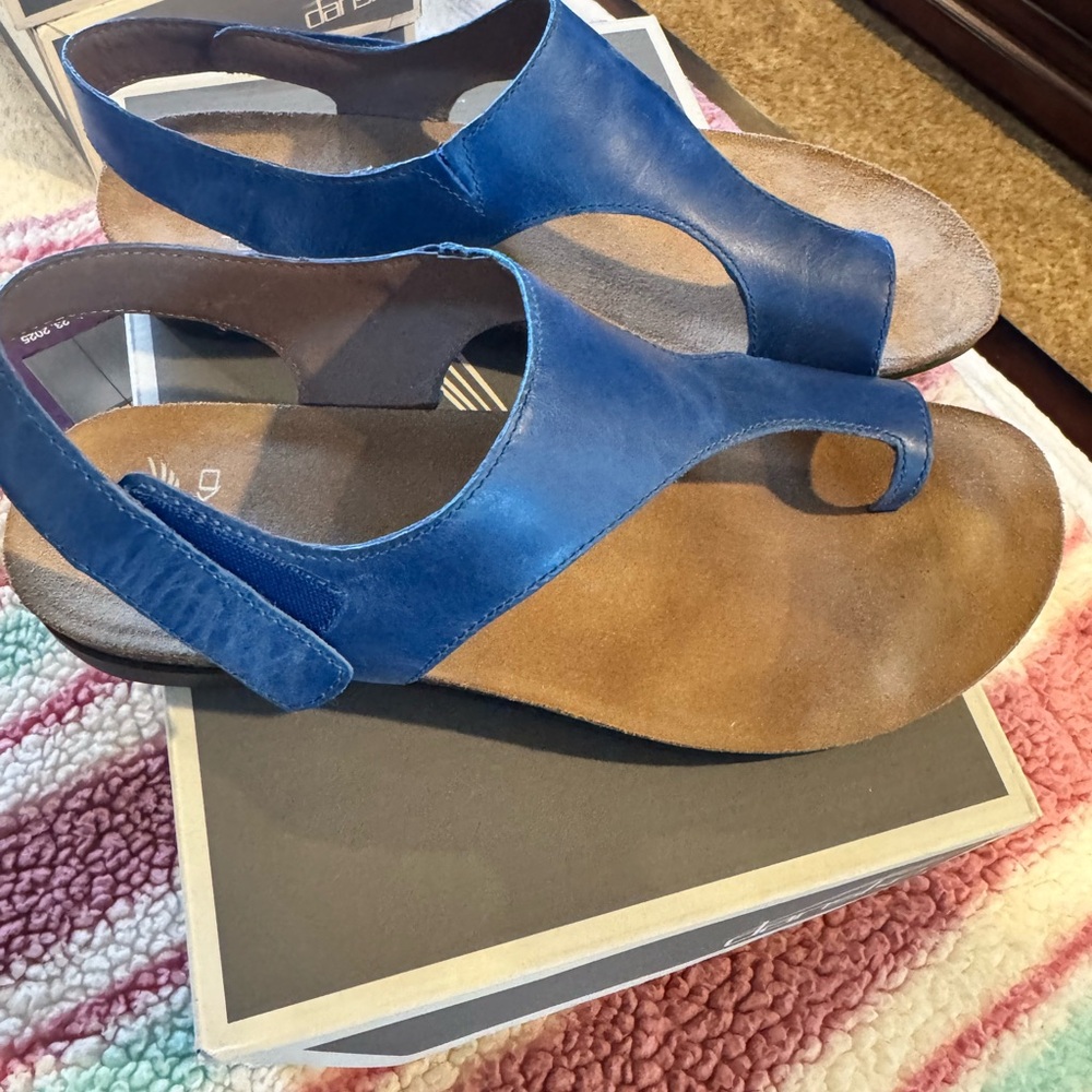 Dansko blue sandals great support